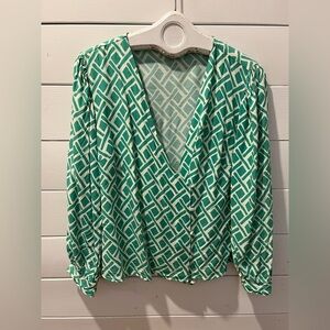 💚 Green Geometric Wrap Blouse – C&A – Size FR 46